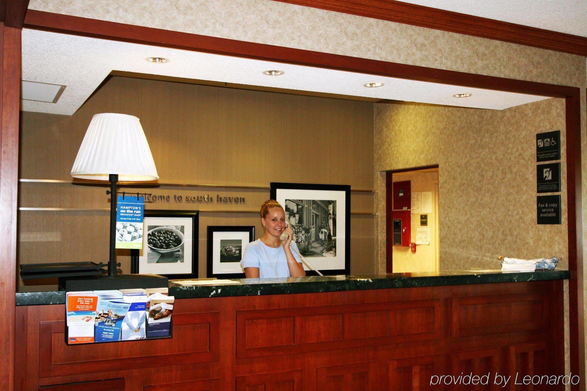 Hampton Inn South Haven Exterior photo